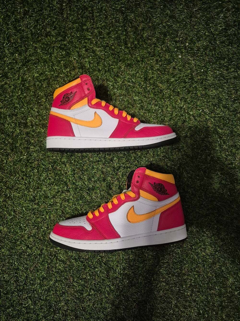 Nike Air Jordan 1 Retro High OG Light Fusion Red New